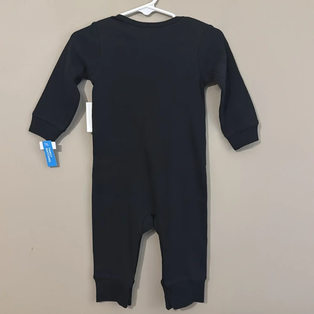 NWT- Carter's one piece skeleton black sleeper